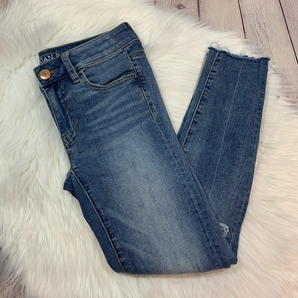 American Eagle Distressed Jegging Ankle size 4 - Picture 1 of 9